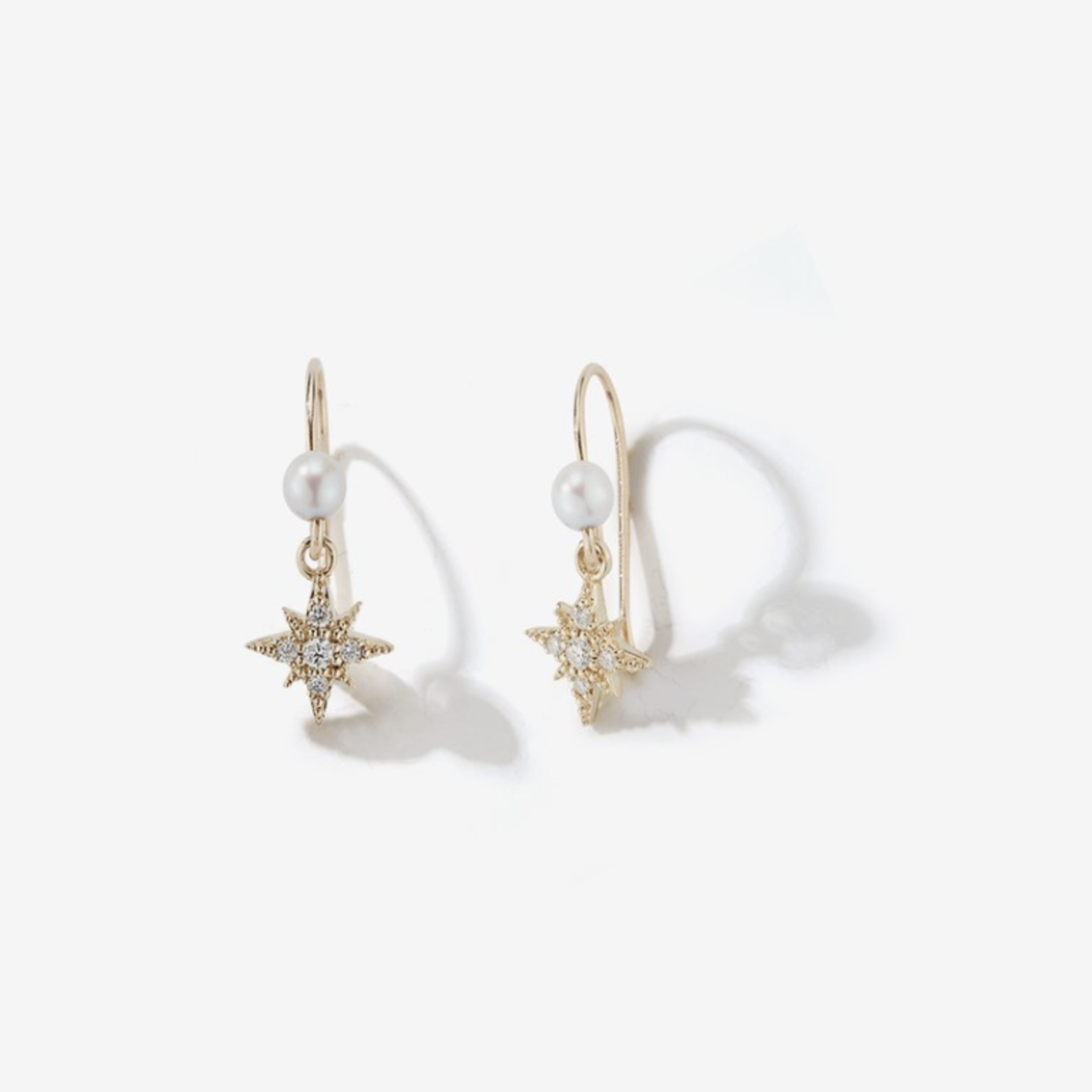 MIZUKI 14KY Small Diamond Star & Pearl Earring