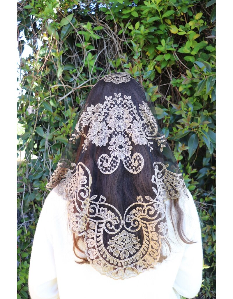 St. Stephen's Bookstore Brillante Spanish Mantilla Veil