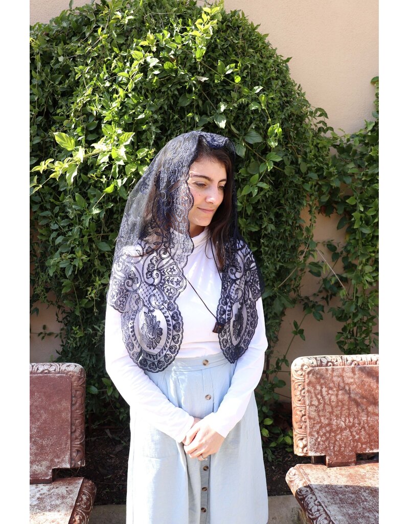 St. Stephen's Bookstore Brillante Spanish Mantilla Veil