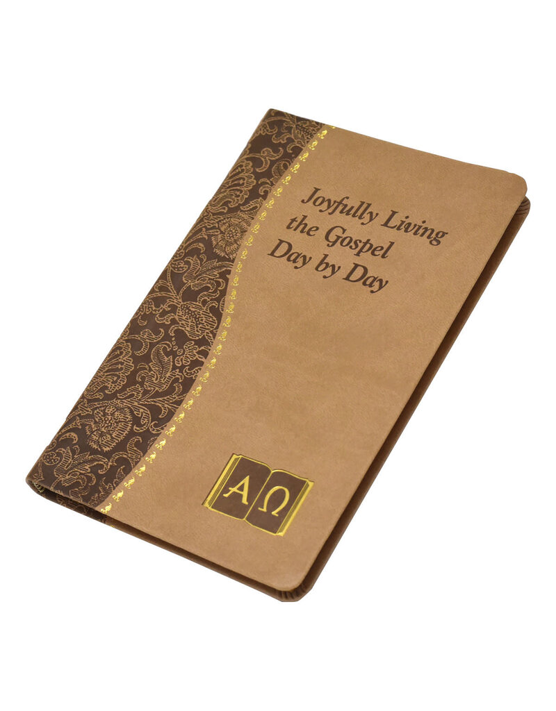 Catholic Book Publishing Corp Joyfully Living the Gospel Day by Day