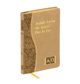 Catholic Book Publishing Corp Joyfully Living the Gospel Day by Day