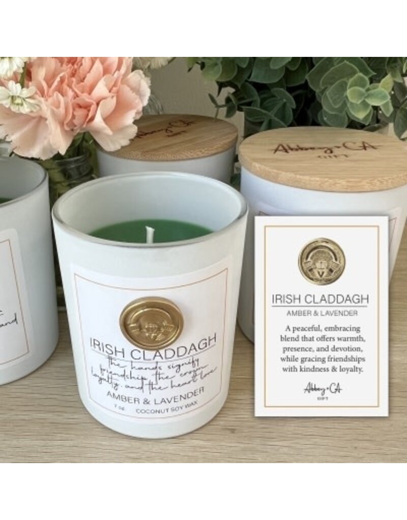 Cathedral Art Claddagh - Amber and Lavendar Candle