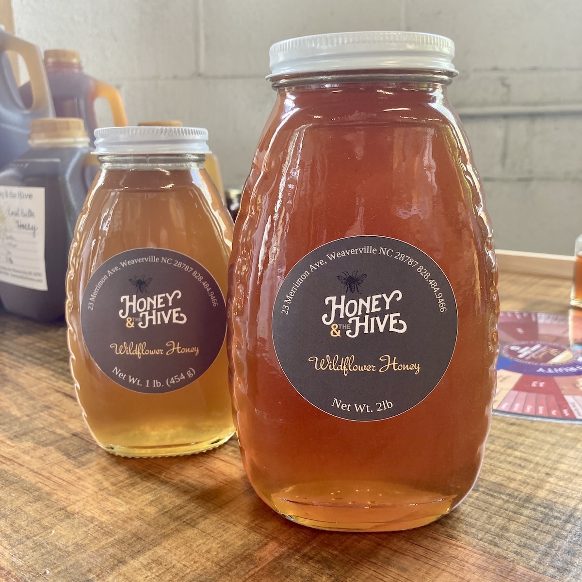 Honey & the Hive Franklin Wildflower Honey, classic queenline jar, 2 lbs. (907g)