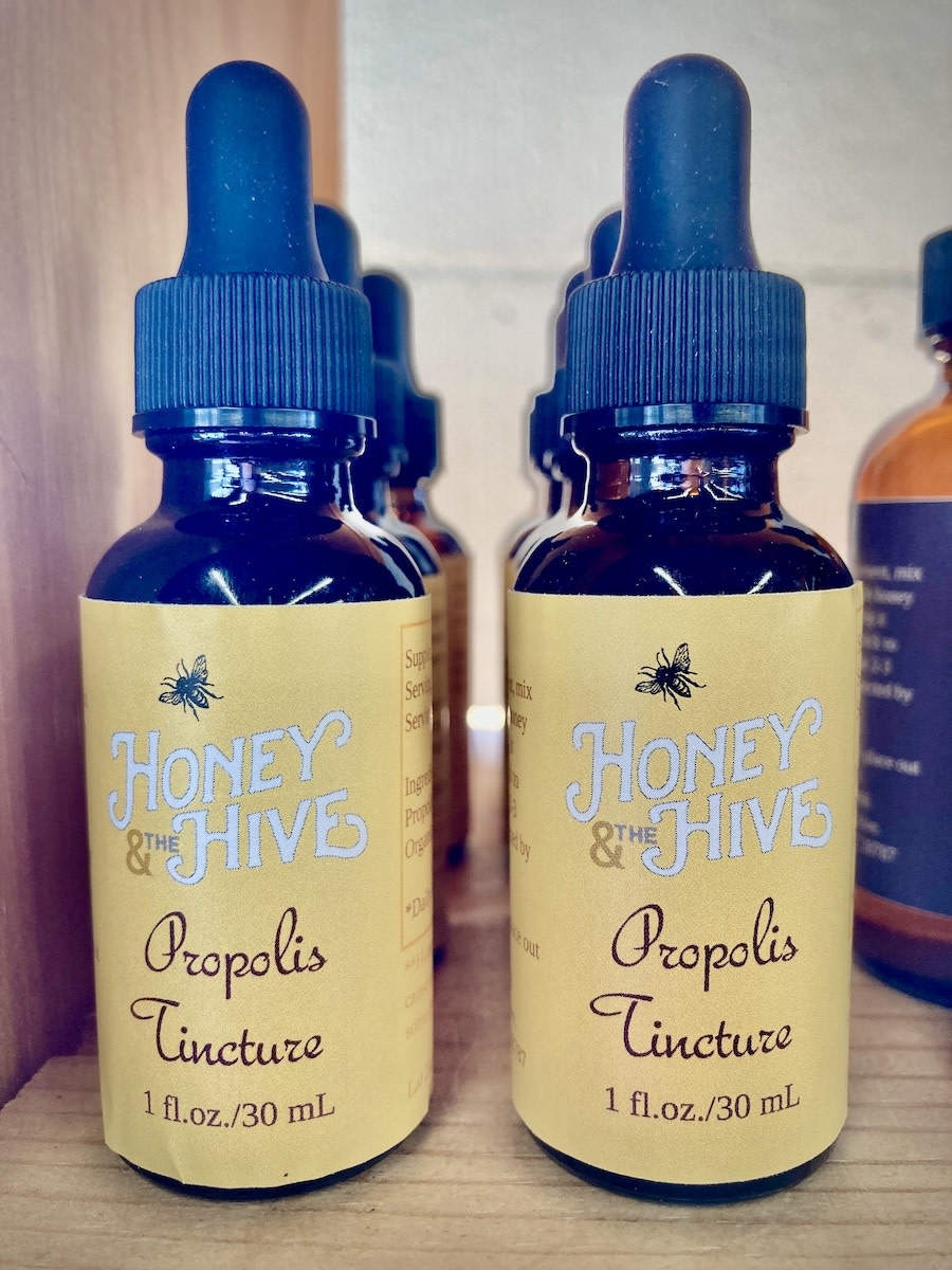 Honey & the Hive Propolis Tincture 1 oz