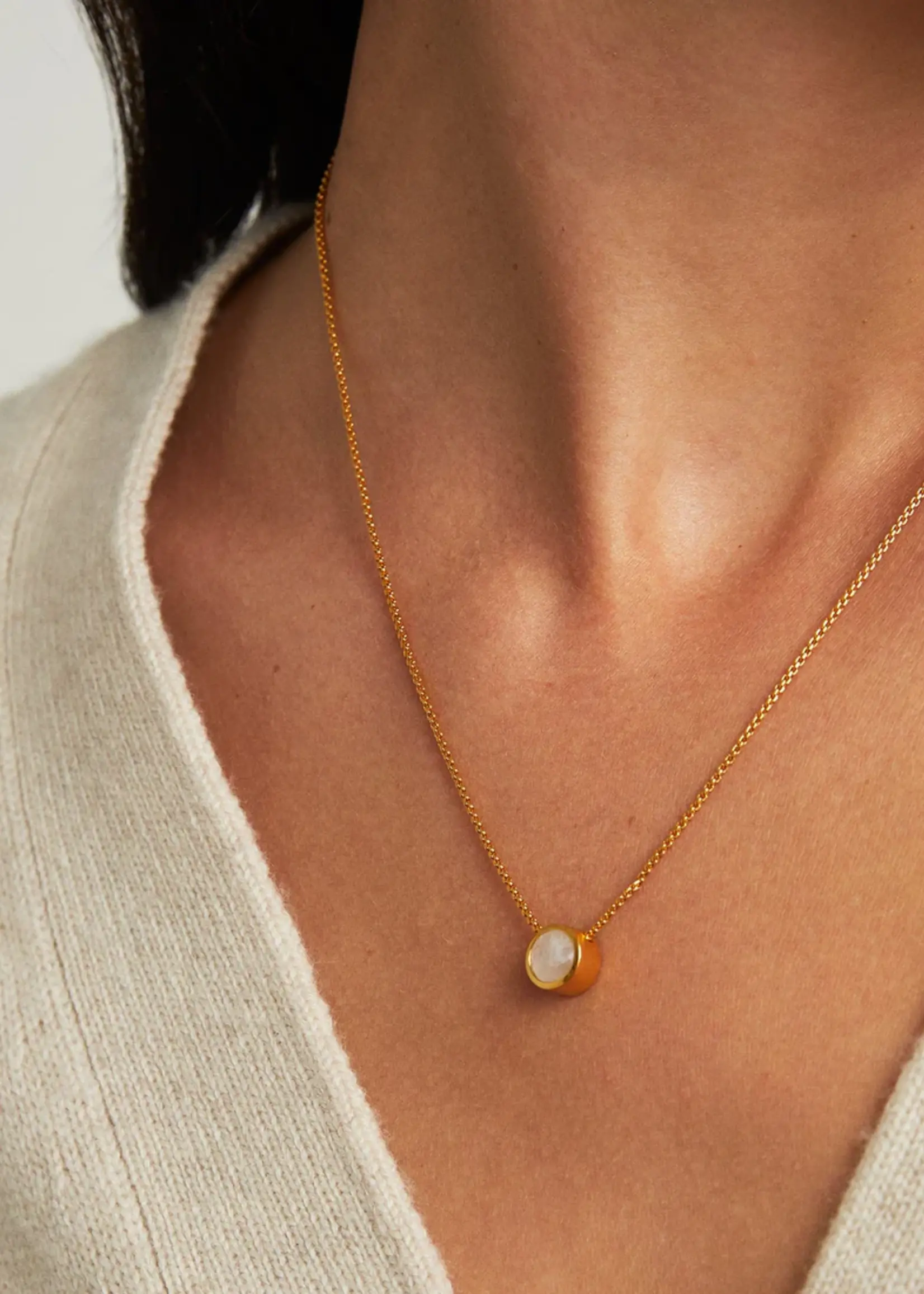Signature Midi Pendant