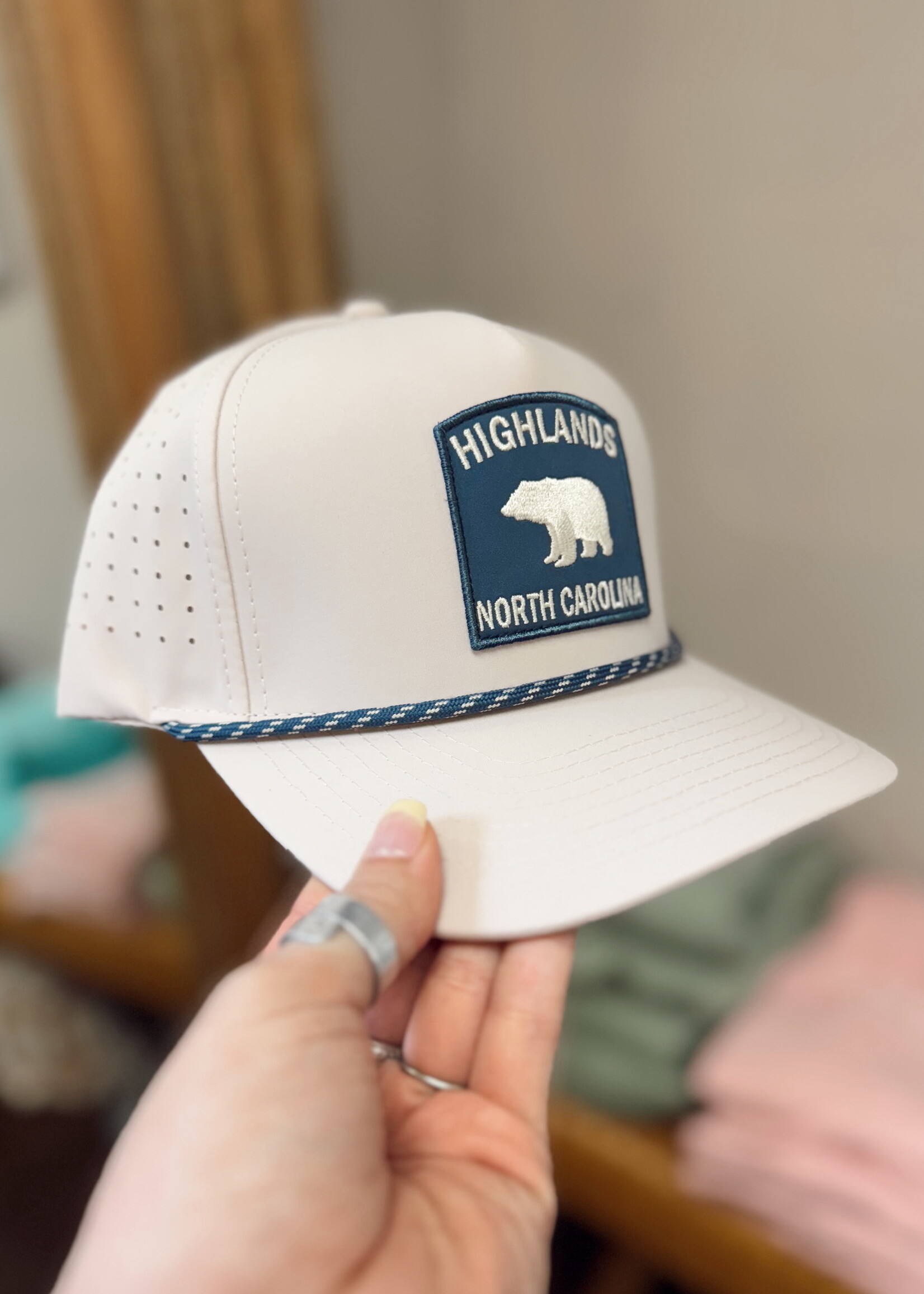 Highlands, NC Bear Rope Hat