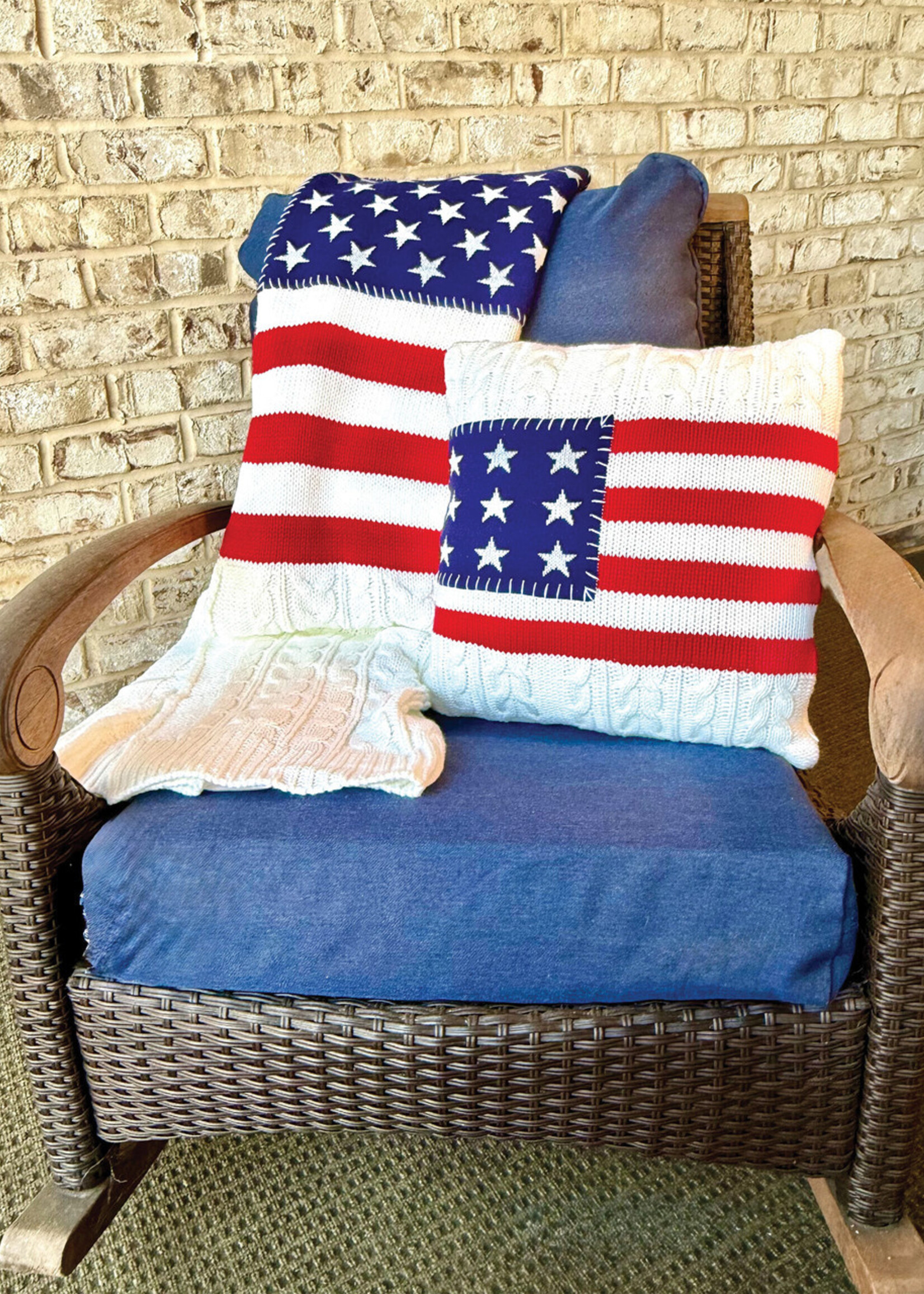 USA Flag Pillow (Cream OR Navy)