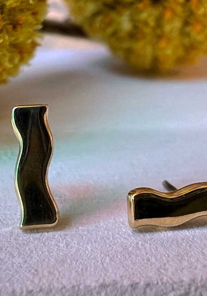 BVLA Flat Squiggle 7x2.5mm Yellow Gold Threadless