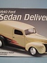 AMT 1/25 Model Kit 1940 Ford Sedan Delivery