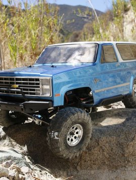 Vattera VTR03023 1986 Chevrolet K-5 Blazer Ascender 1:10 4WD Kit