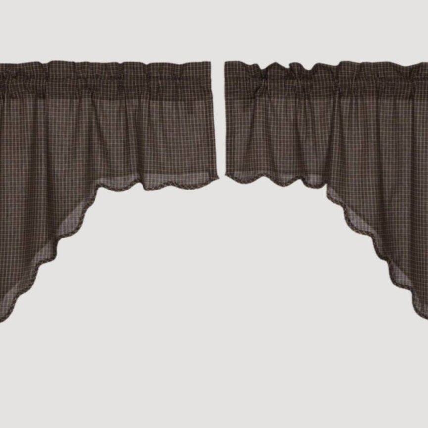 Kettle Grove Plaid Scalloped Swag 36"x36"x16"