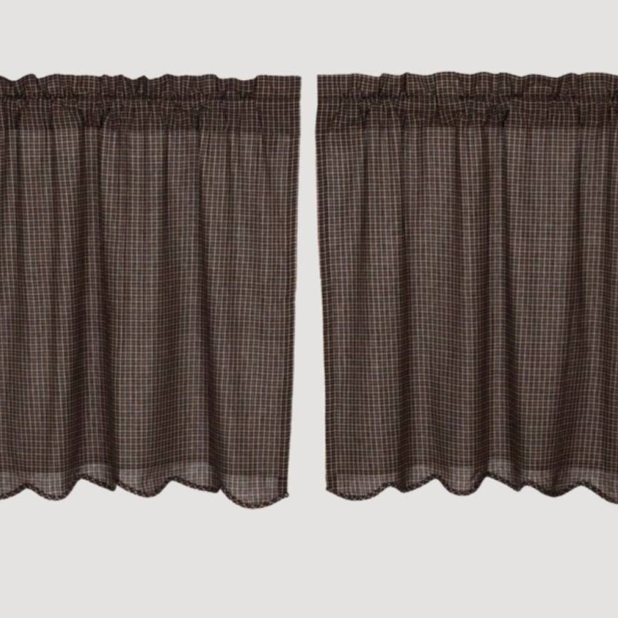 Kettle Grove Plaid Scalloped Tiers