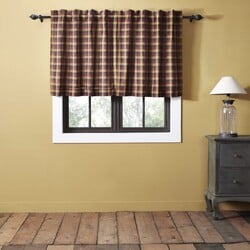 Heritage Farms Primitive Check Tier Set