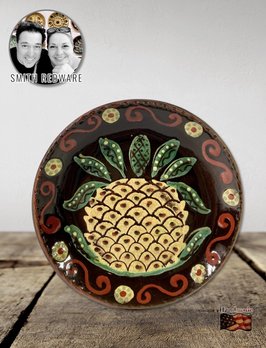 Smith Redware Pineapple Black Background Plate - 6"