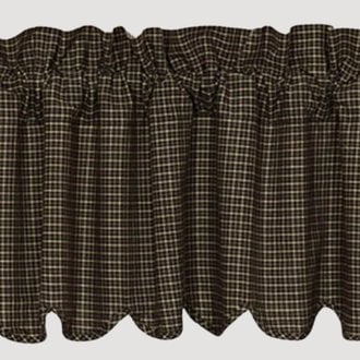 Kettle Grove Plaid Scalloped Valance