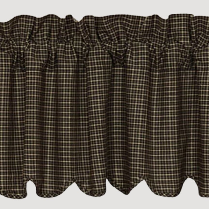 Kettle Grove Plaid Scalloped Valance 16" x 72"