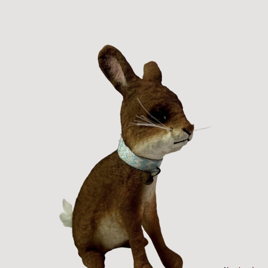 Sitting Brown Rabbit - 5"