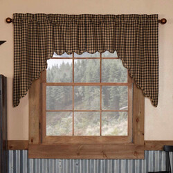 Black Check Scalloped Swag