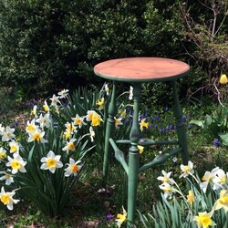Windsor Candlestand Side Table 16" Top