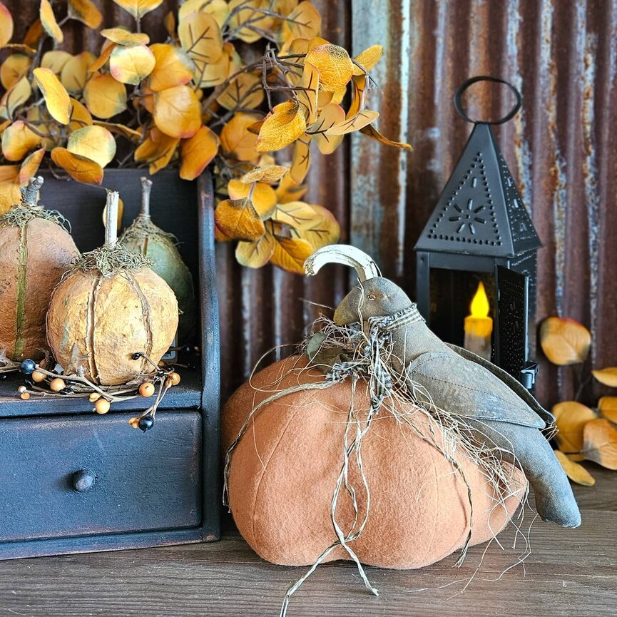 Primitive Pumpkin With Black Crow - 12"x 8"