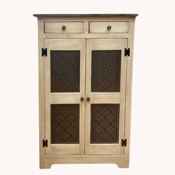 Amish Pie Safe in Farmhouse White