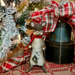 Brown Christmas Mouse Figurine with Stocking - 6.5"