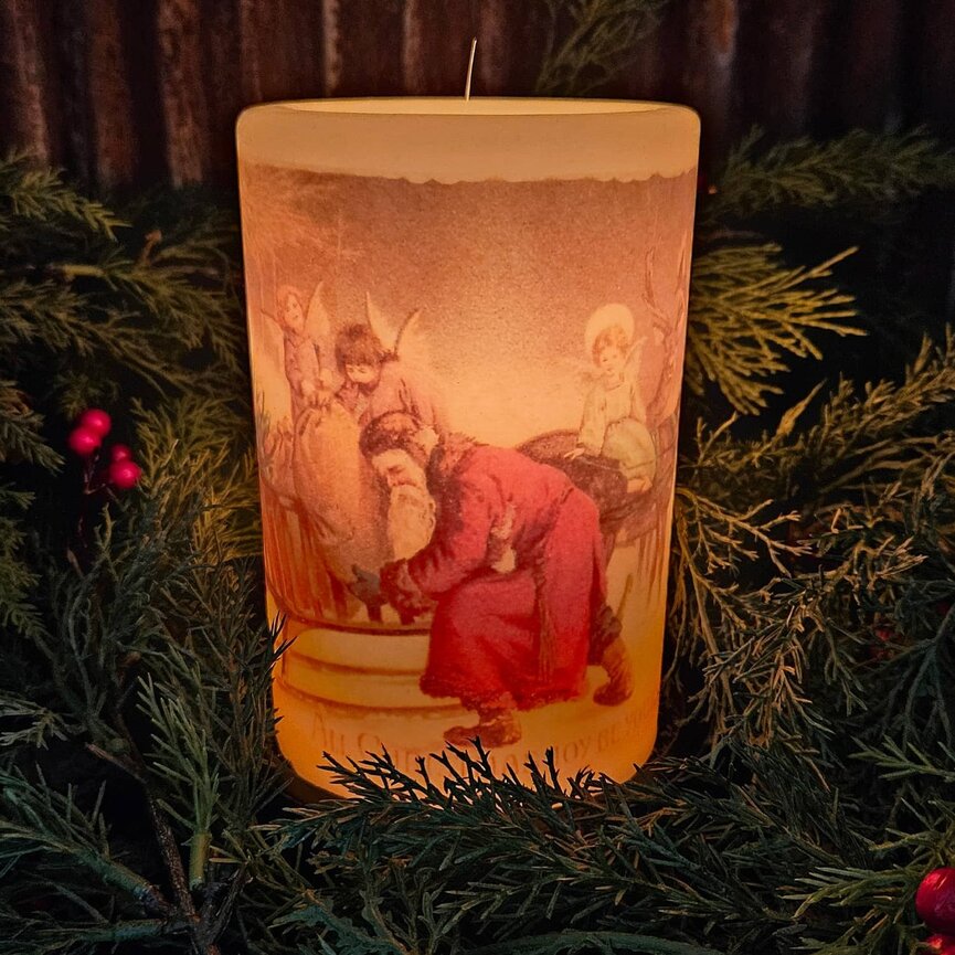 Vintage Santa Presents Candle Sleeve Antique Vanilla