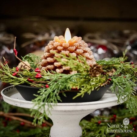 Luminara Pinecone Flameless Candles Pearlized White Finish Pine Cone  Figural, Real Wax Unscented LED Candles, Battery Operated with Timer,  Holiday Decoration Table Centerpiece (3.5 x 4.5) : : Tools &  Home Improvement