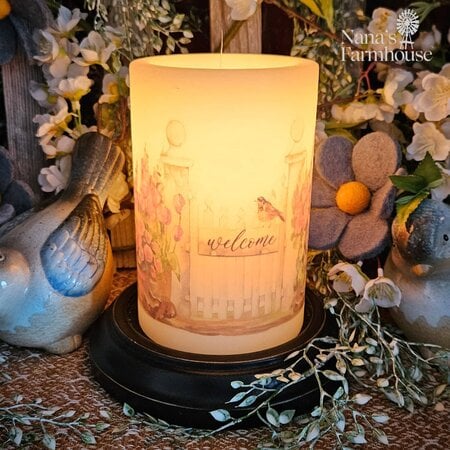 Seasonal Garden Gate Spring Candle Sleeve - Vanilla
