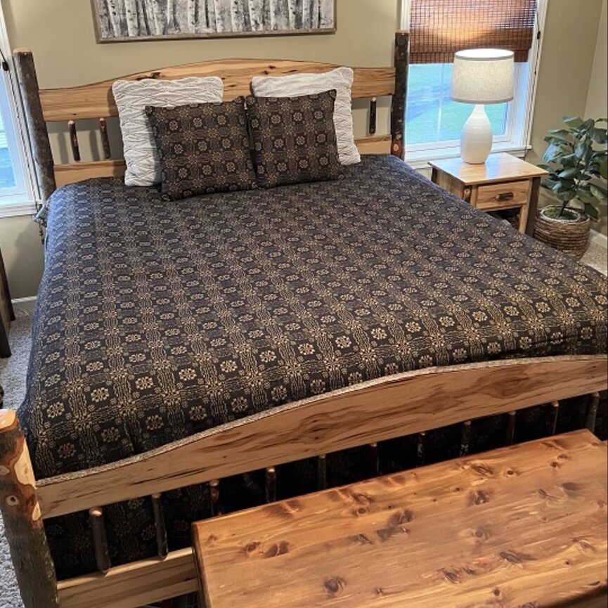 Pine Creek Gettysburg Bed Cover Black over Mustard