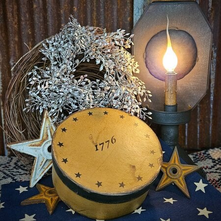 1776 Round Box with Lid & Stars