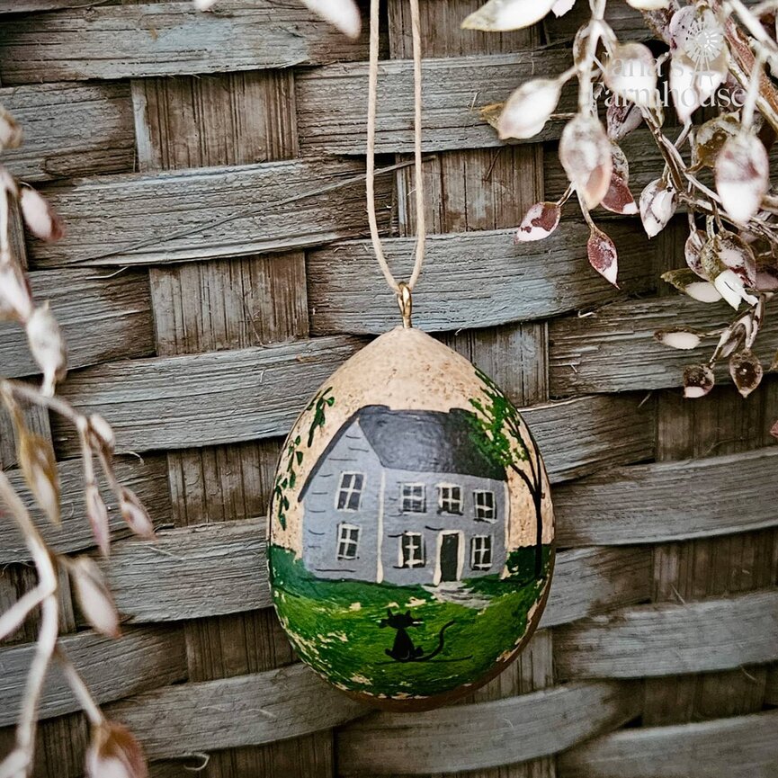 Americana Gourdament Hand Painted Primitive House - 2.5"