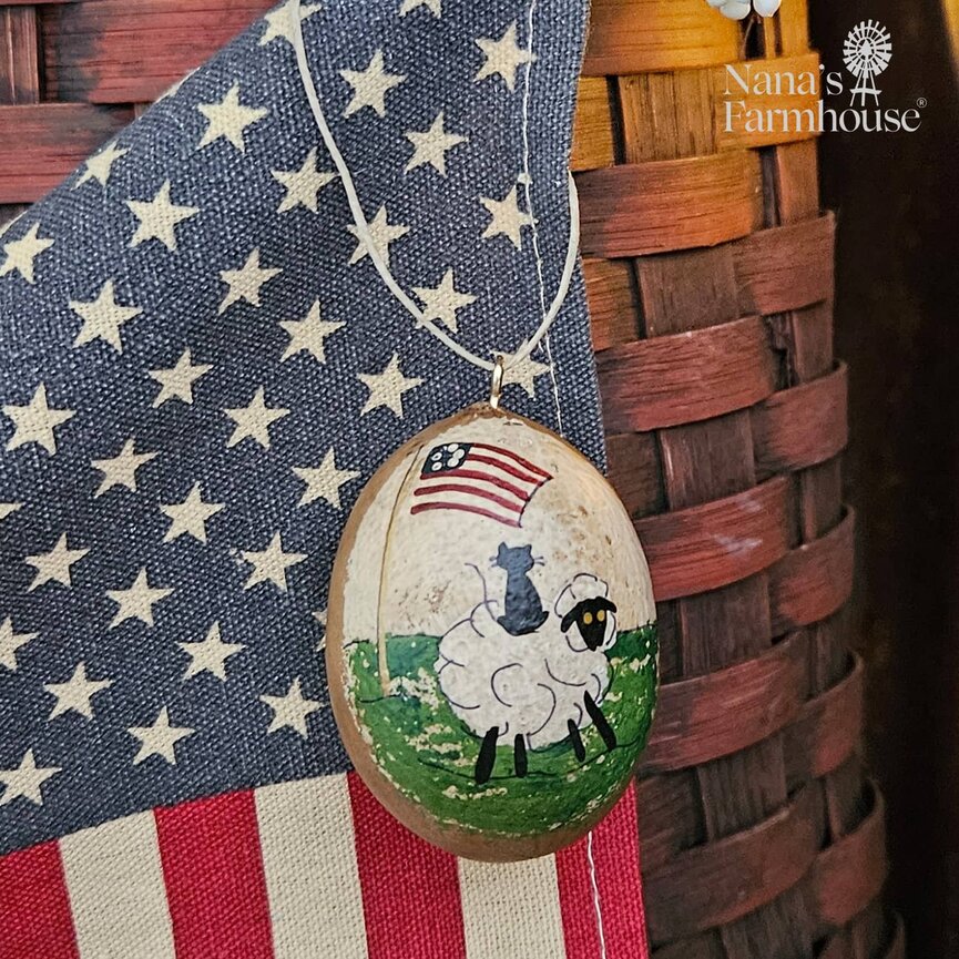 Americana Gourdament Hand Painted Sheep with Flag - 2.5"