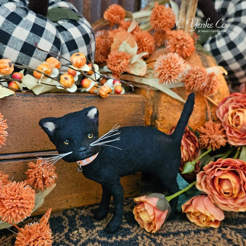 Black Cat with Arched Back Figurine - 5"