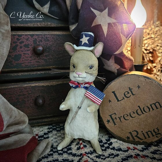 Americana Mouse with Top Hat and Flag Figurine - 6"