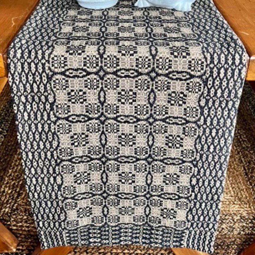 Saratoga Black Tan Short Runner - 14" x 32"