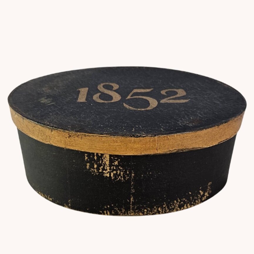 Oval Box with Lid 1852 Black - 7.5" x 5" x 3"