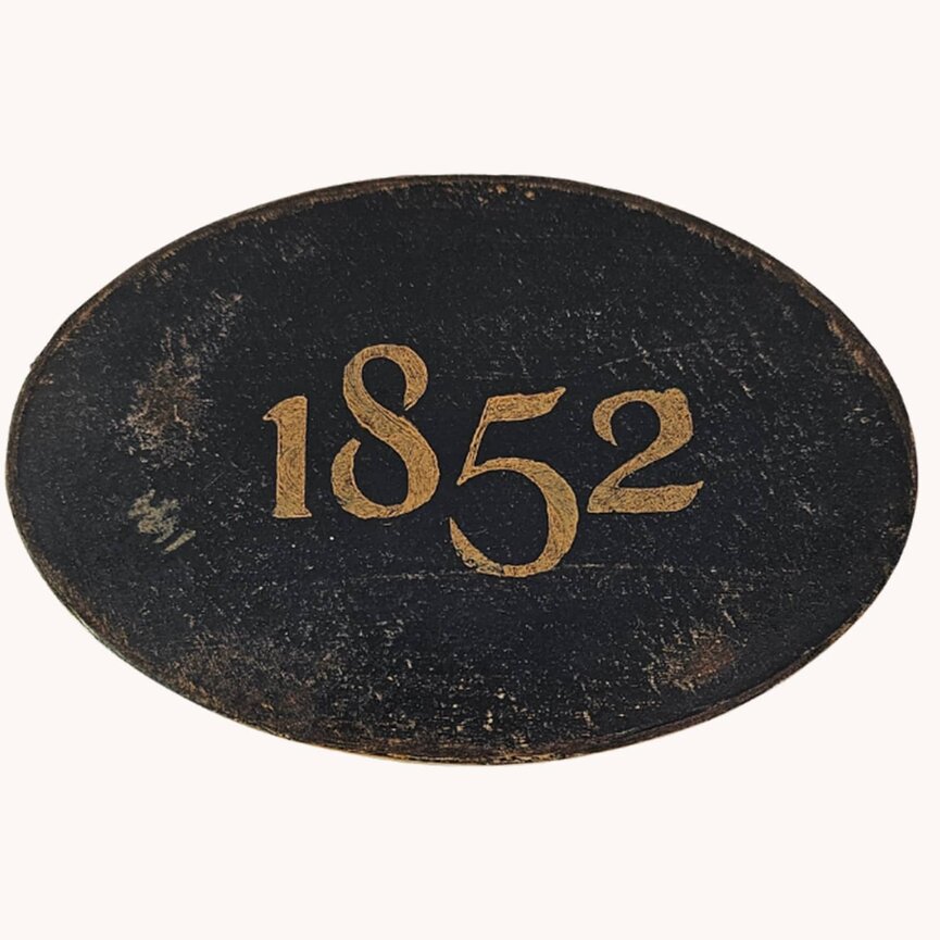 Oval Box with Lid 1852 Black - 7.5" x 5" x 3"