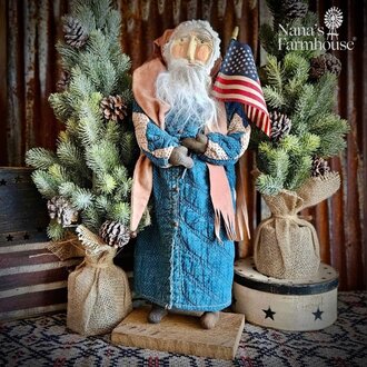 Primitive Americana Santa in Tattered Quilt Robe - 20"