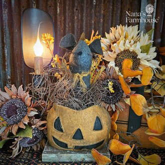 Mouse In Pumpkin with Yellow Flowers - 13"