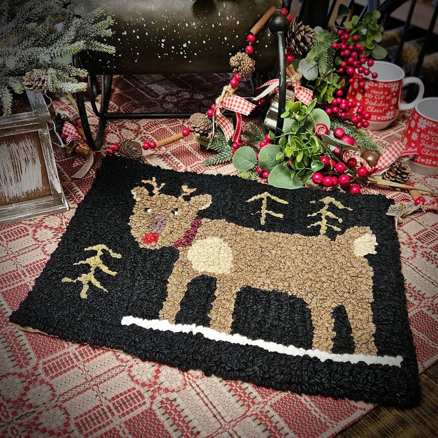 Hooked Rug Primitive Reindeer - 17.5" x 14"