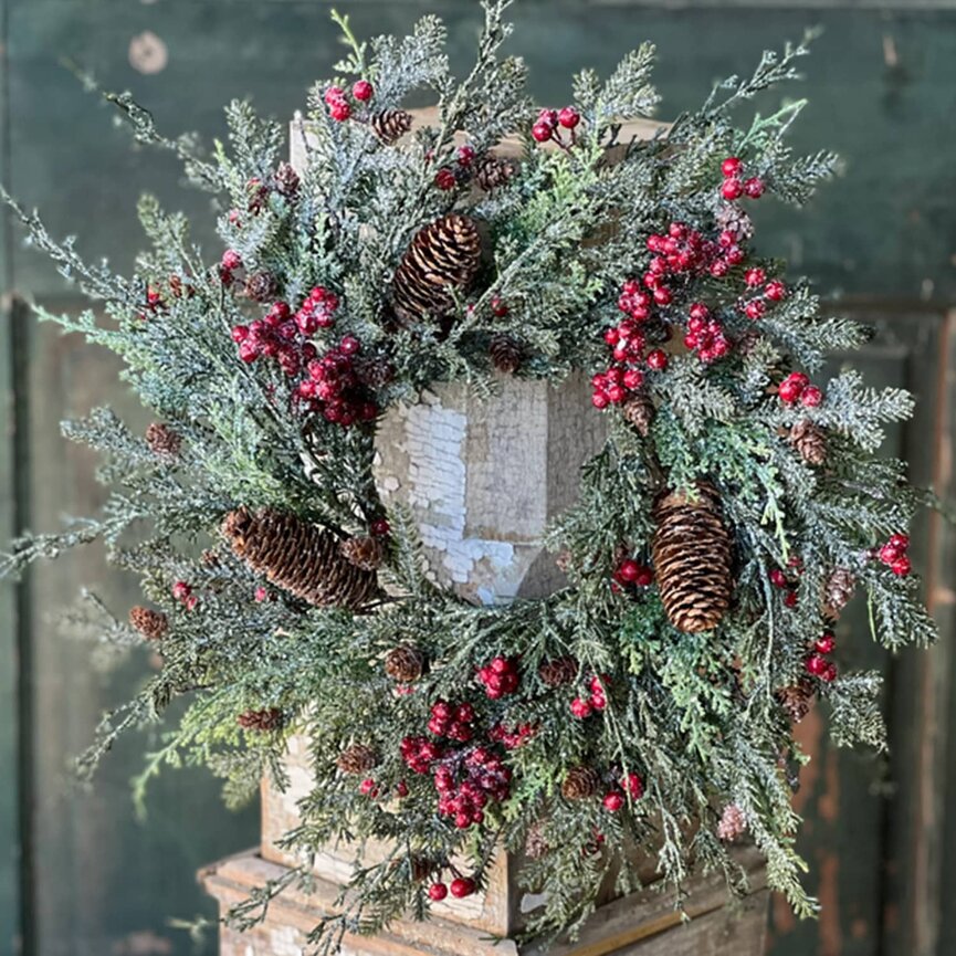 Divinity Berry Cedar Candle Ring - 18" Dia 5.5" Inner