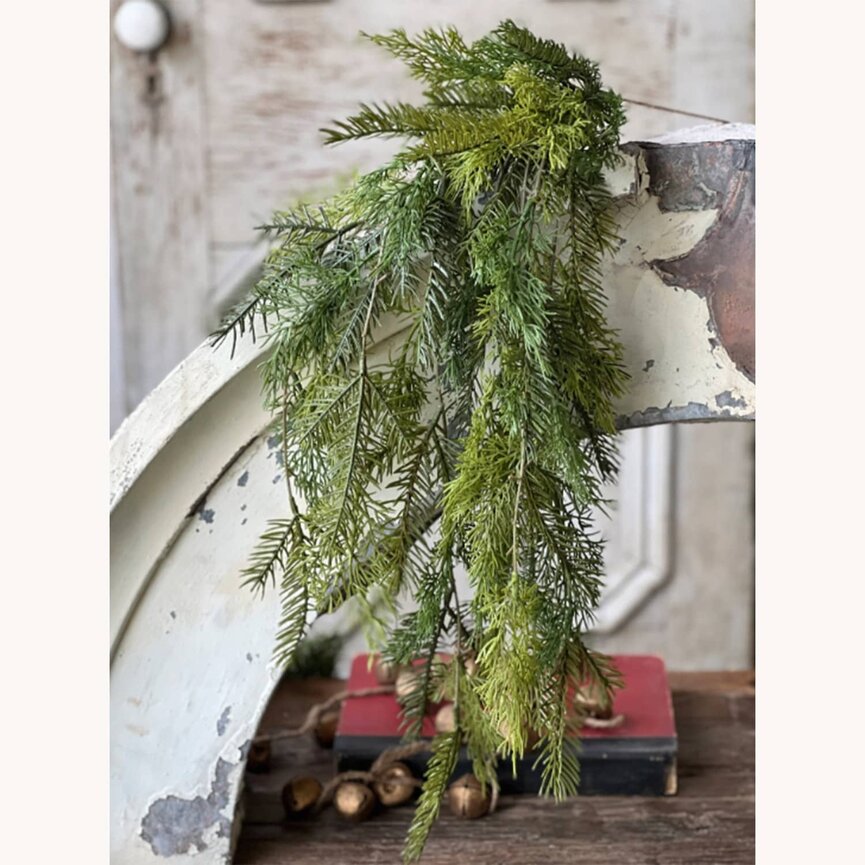 Sticky Cedar Hanging - 27"