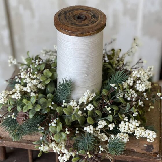 Laden Berry Candle Ring Cream