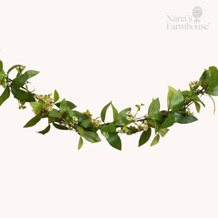 Mountain Laurel with White Berries Garland - 6'