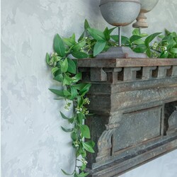 Mountain Laurel with White Berries Garland - 6'