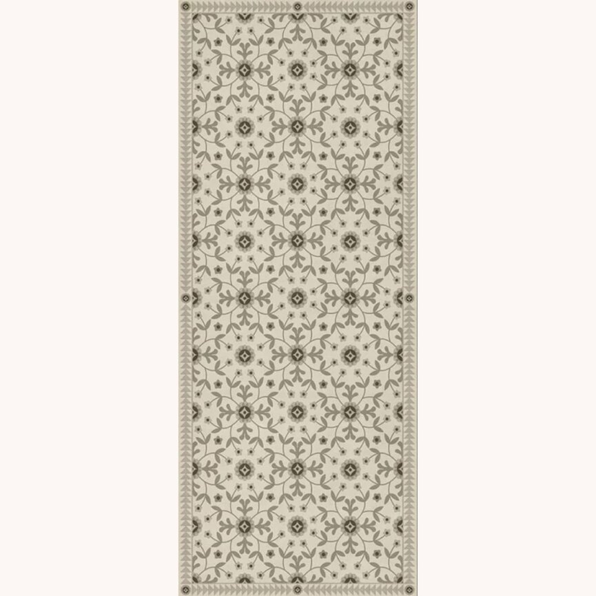 American Folk Art Museum Vintage Vinyl Floor Cloth Whig Rose