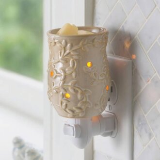 Chai Pluggable Fragrance Warmer