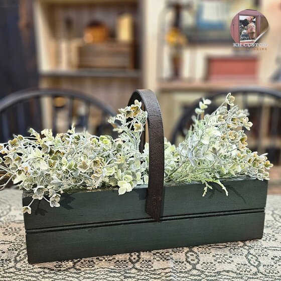 Peddler Box in Cupboard Blue