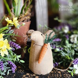 Mouse Tan with Carrot Small - 4"